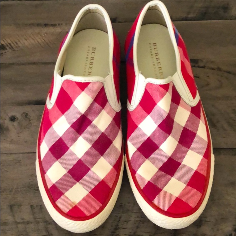 Burberry slip on shoes
